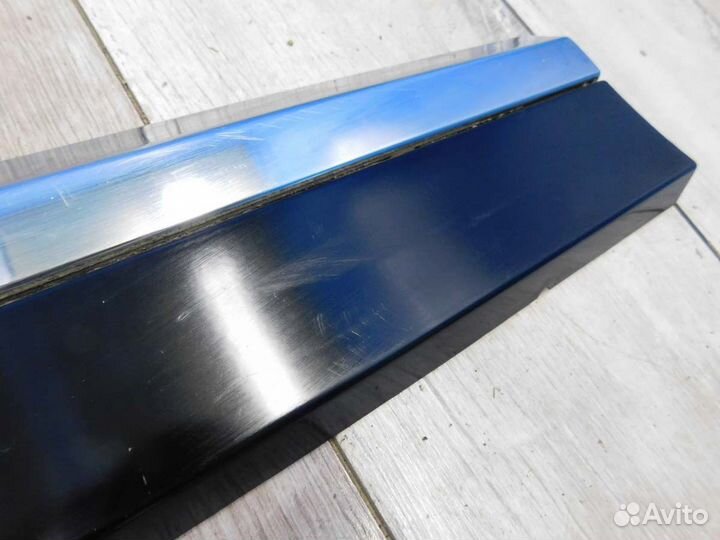 Накладка двери Volvo XC60 2013-2017