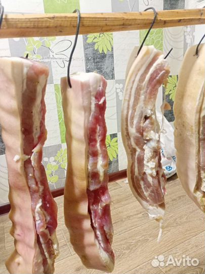 Свиная очень мясная грудинка горячего копчения