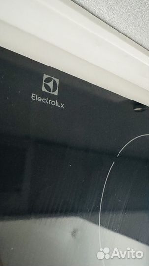 Индукционная варочная панель electrolux