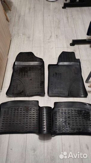 Коврики toyota avensis