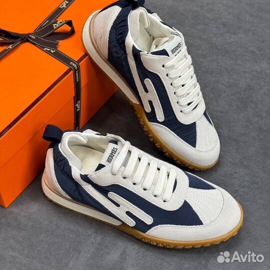 Женские кроссовки Hermes