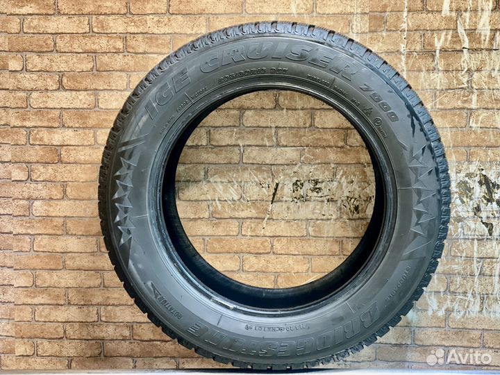 Bridgestone Ice Cruiser 7000 205/60 R16