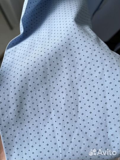 Рубашка голубая в крапинку