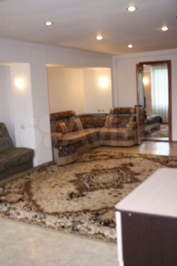 2-к. квартира, 70 м², 5/9 эт.