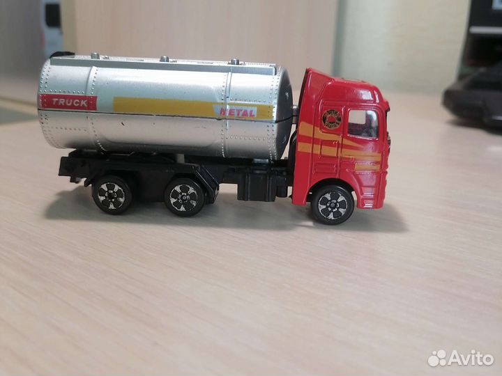 Машинка грузовик бензовоз