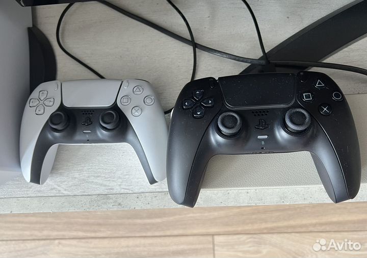 Playstation 5 disk + геймпад и plus