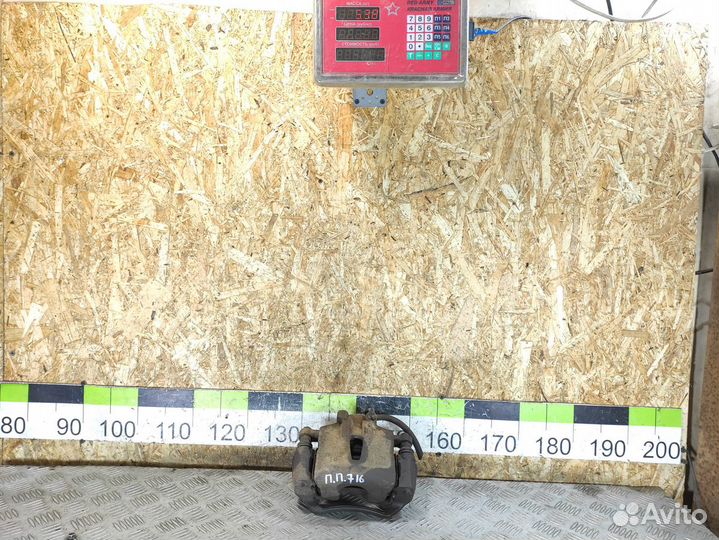 Суппорт передний правый Kia Ceed 2007 2012