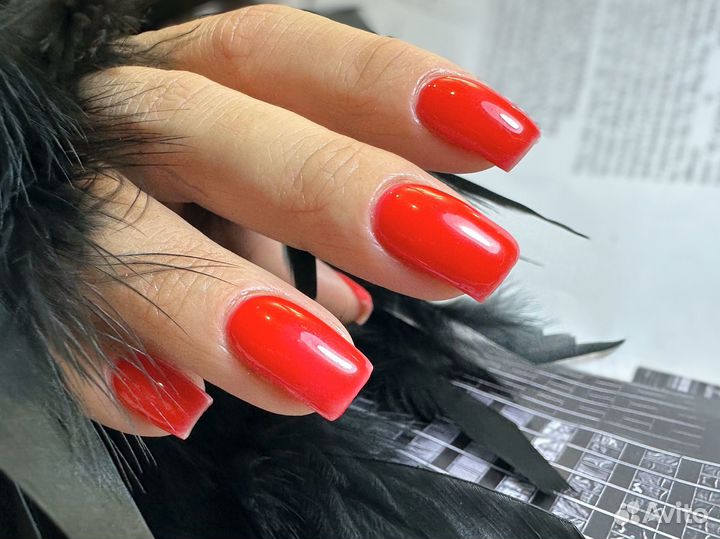 Модель на маникюр