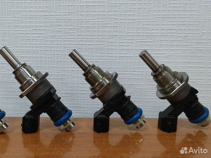 Продам топливные форсунки Mazda cx7 2.3 turbo