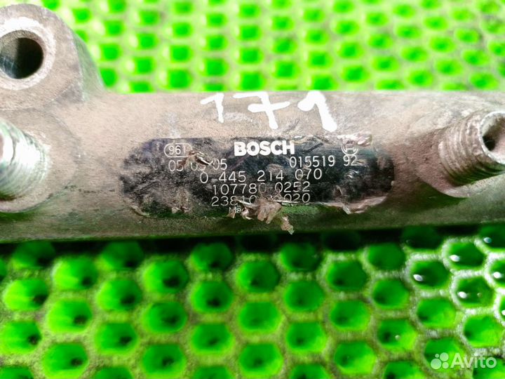 Топливная рампа Toyota Corolla