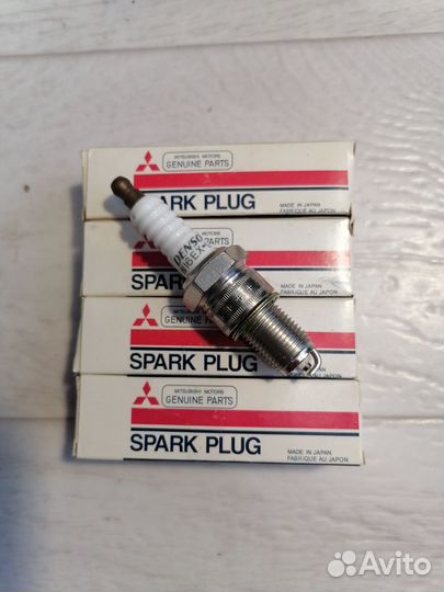 Свечи зажигания Denso W16EX-U