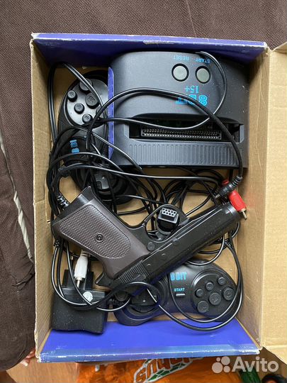 Игровая приставка dendy