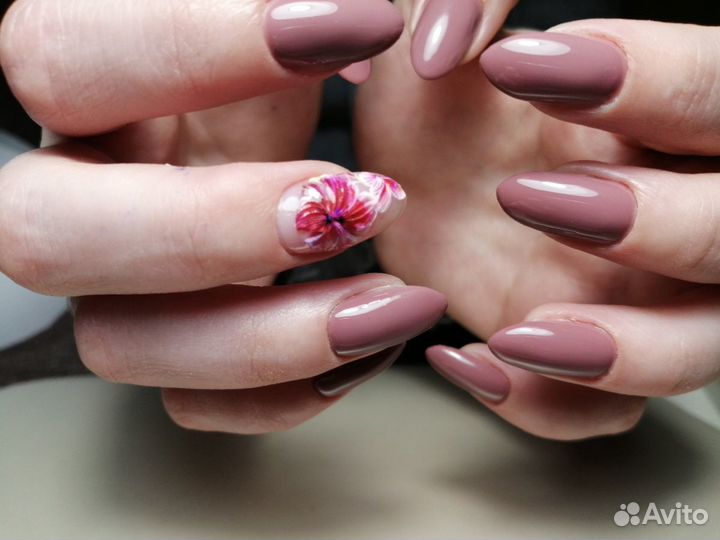 Маникюр и педикюр в Дербышках