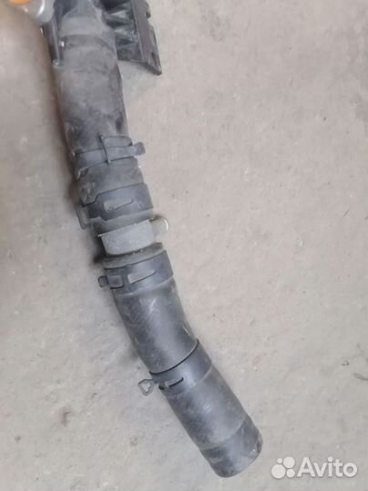 Патрубок радиатора Mitsubishi Outlander 2.4L 4B12