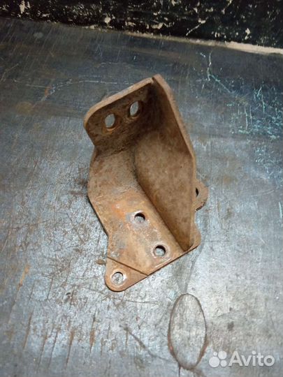 Кронштейн подушки Заз Chance Chevrolet Lanos