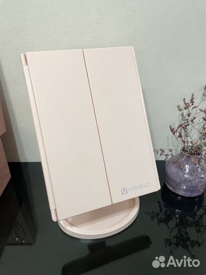 Зеркало с подсветкой (настольное для макияжа)