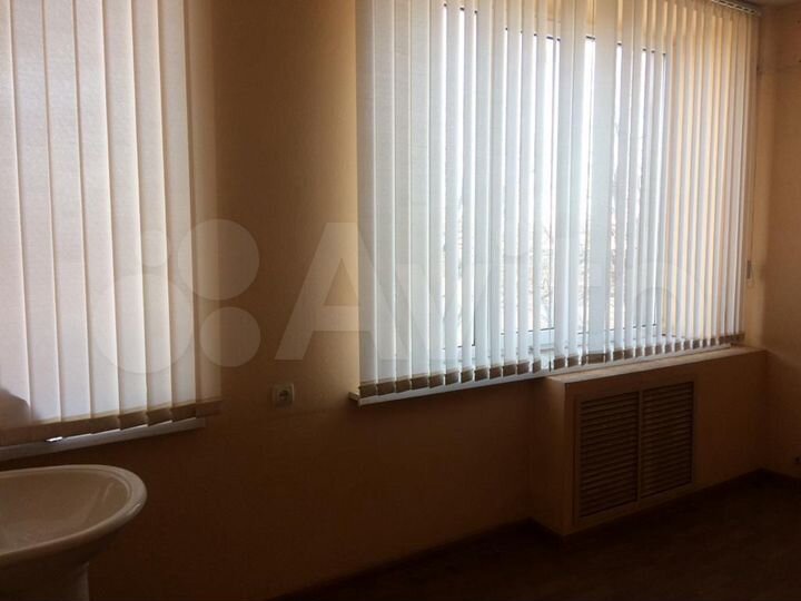 Офис с индивидуальным сан.узлом70 м²