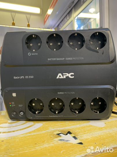 Источник бесперебойного питания APC