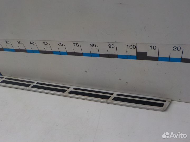 Накладка подножки правой BMW X7 G07 2018