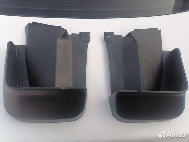 Брызговик Honda Civic 4d