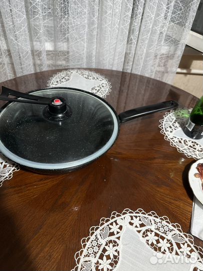 Сковорода vogue