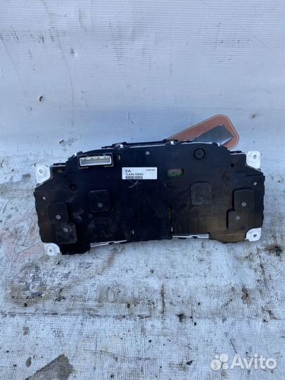 Infiniti qx56 Z62 Щиток приборов