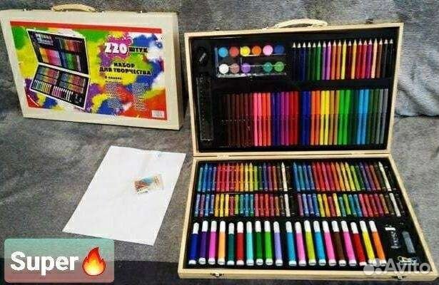 Набор художника в деревянном кейсе 220 предметов