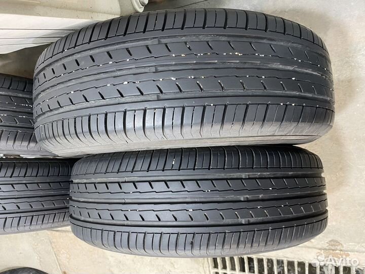 R16 Yokohama Bluearth ES32 205/55, PCD 5x114.3 DIA 75