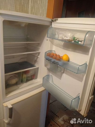 Холодильник beko