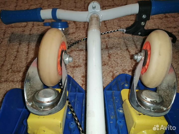 Самокат детский (инерционный) трехколесный бу