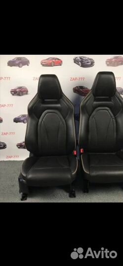 Кожаные передние сиденья