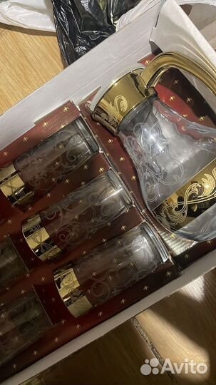 Графин со стаканами