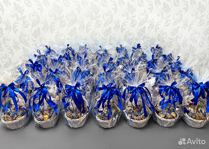 Подарочный ящик, мужской букет на заказ, Раки варе