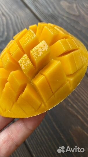 Манго свежее из Таиланда