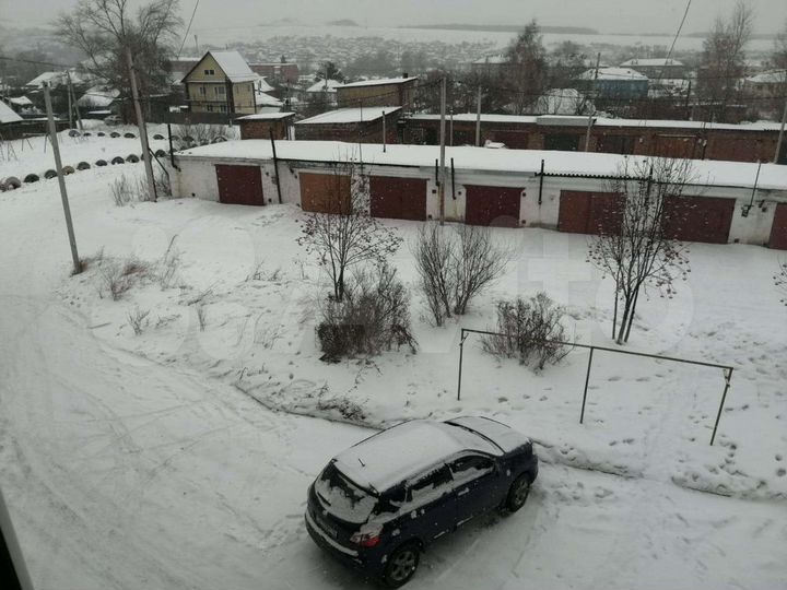 2-к. квартира, 64 м², 3/3 эт.