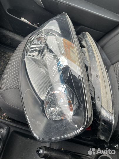 Передние фары Kia Picanto 2