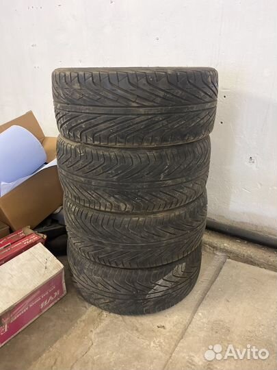 Triangle TR968 215/40 R17