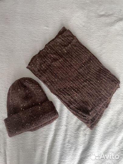 Шапка со снудом женская