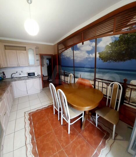 2-к. квартира, 65 м², 2/5 эт.