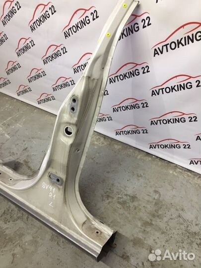 Стойка кузова средняя левая Toyota Vista SV41