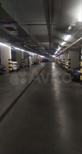 Машиноместо, 15 м²