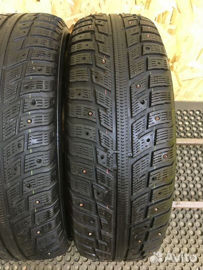 Kumho I'Zen KW22 215/65 R16 98T