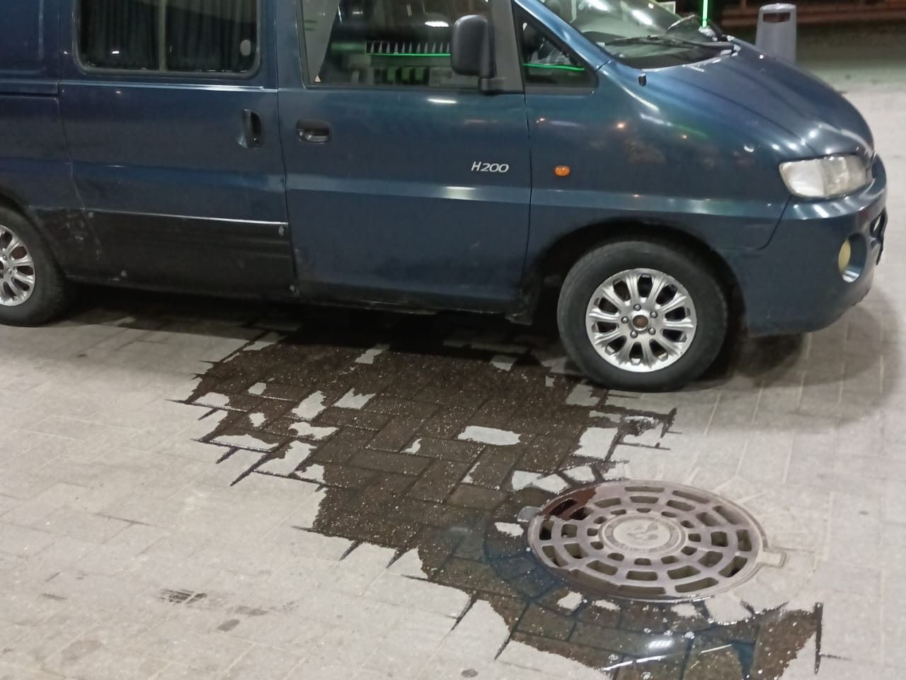 Hyundai H-200