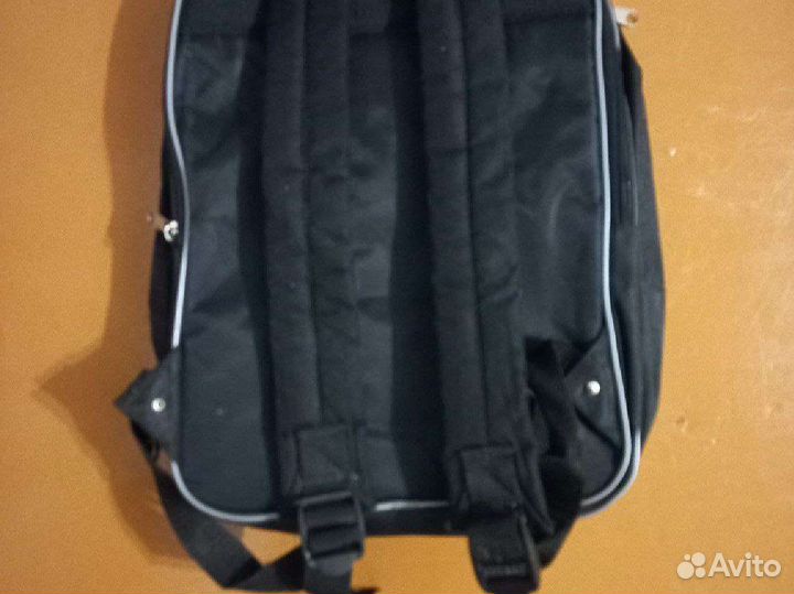 Рюкзак для ребенка школьный