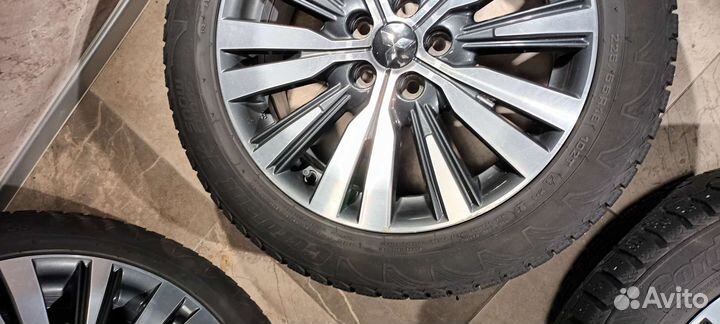 Зимние колёса R18 Оригинал Mitsubishi outlander