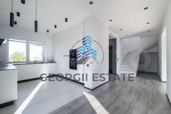 Дом 226 м² на участке 12 сот.