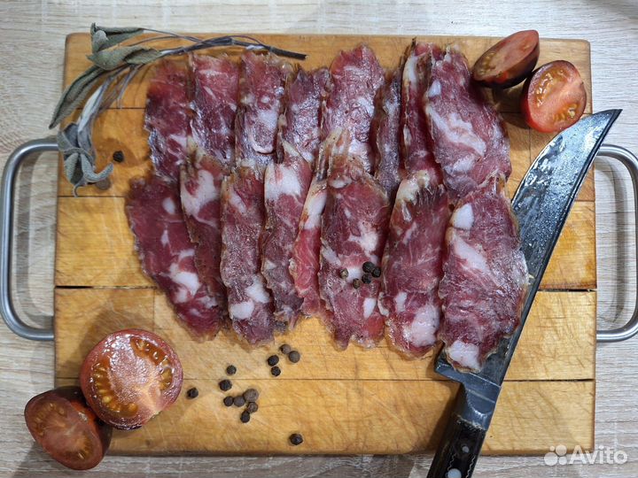 Сыровяленая колбаса домашняя куриная,свиная,махан