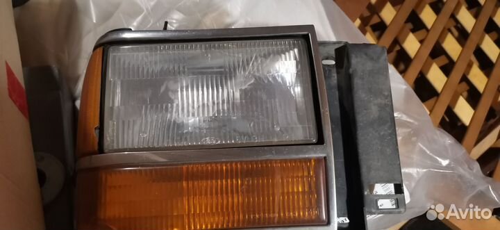 Фара ford explorer 1