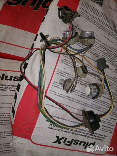 Проводка фонаря на Volvo Xc 90 рест