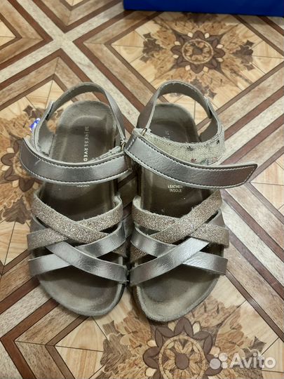 Босоножки для девочки